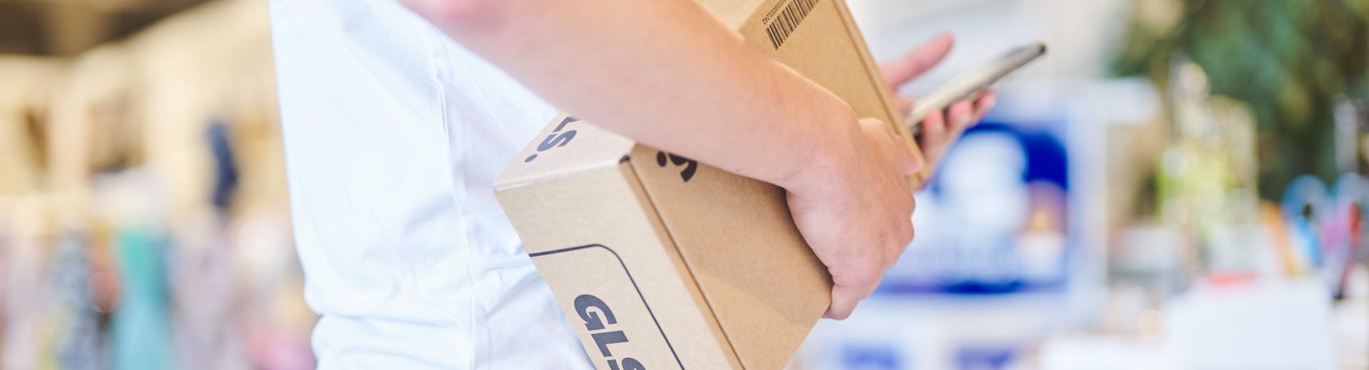 Klant in een Parcel Shop