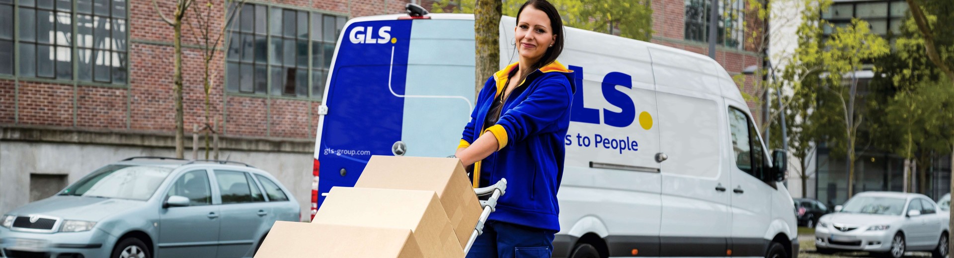 Delivery women gls van logo descriptor