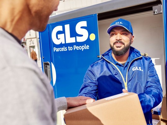 Csomagátvétel csomagautomatában vagy CsomagPontban.