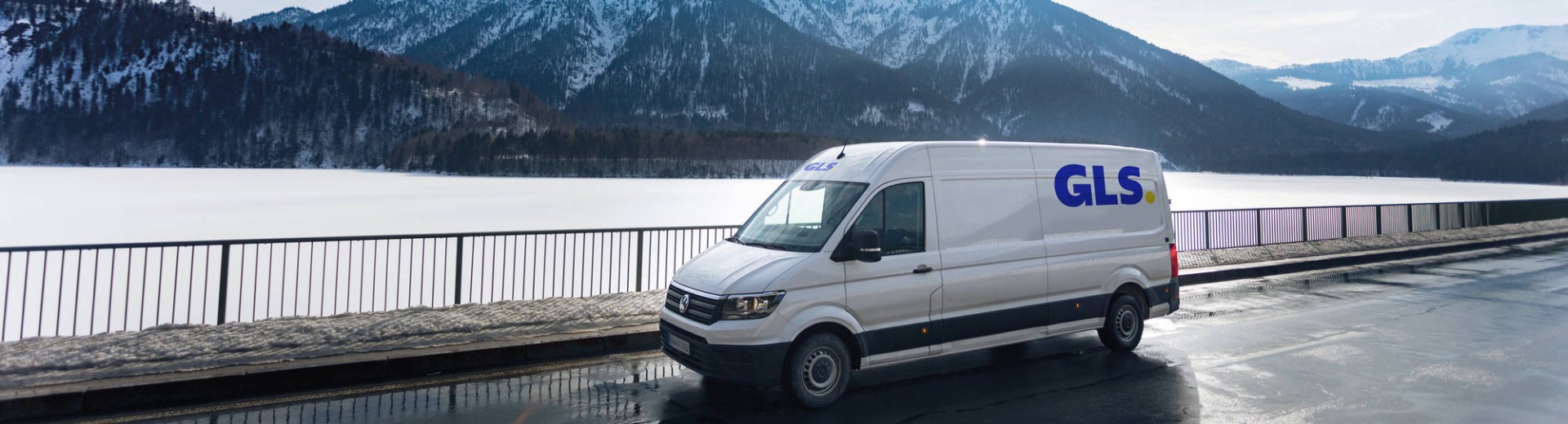 mașină de livrare în natură 